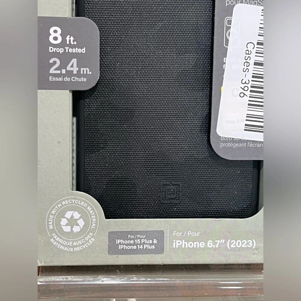 Incipio Cru MagSafe Protective Case in Black, new in box